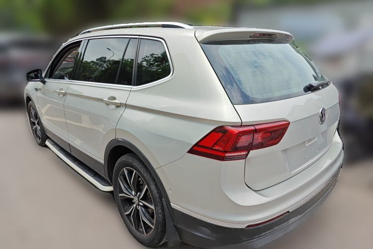 Used Volkswagen Tiguan L 2017 330TSI Automatic Two-Wheel Drive Flagship Edition
