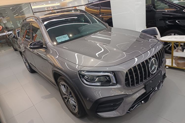 Used Mercedes-Benz GLB AMG 2021 AMG GLB 35 4MATIC Front Right 45 Deg