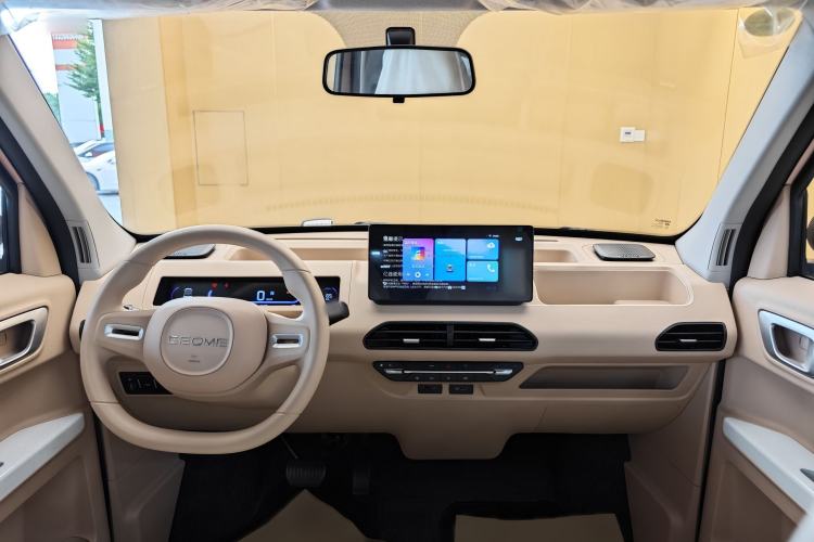 Used Geely Galaxy Panda 2024 Panda Mini 200km Endurance Bear
