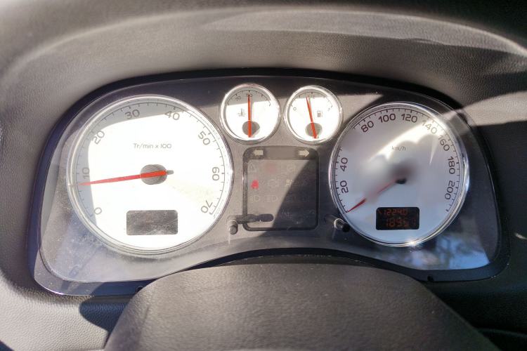 Used Peugeot 307 2013 Hatchback 1.6L Automatic Comfort Edition