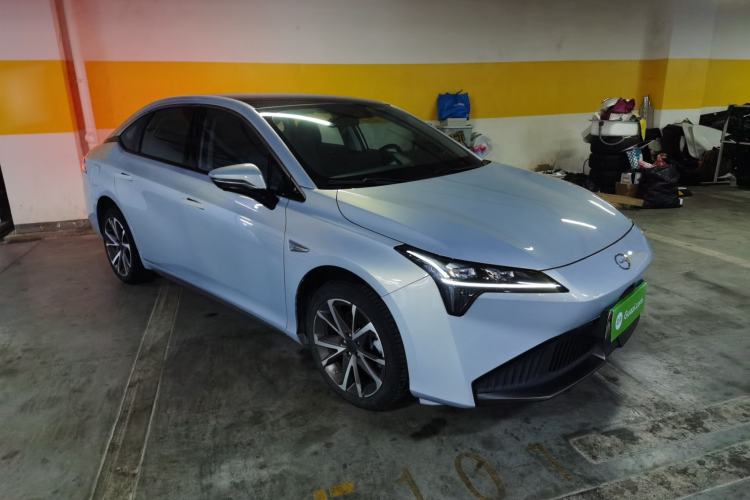 Used AION S Plus 2022 70 Intelligent Edition Front Right 45 Deg