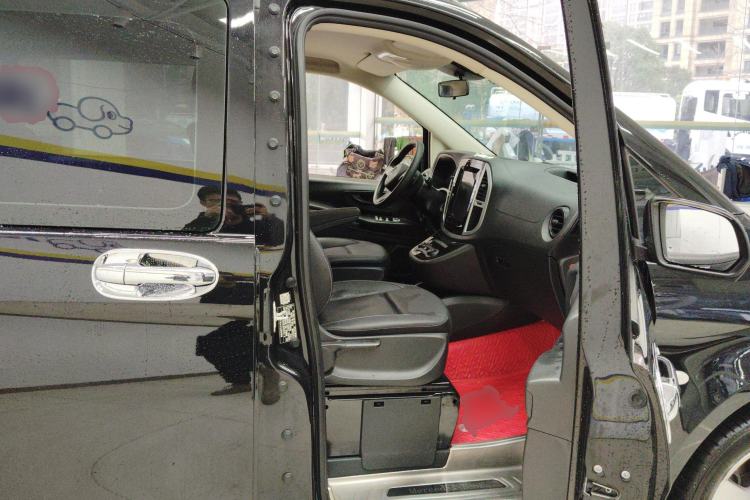 Used Mercedes-Benz Vito 2018 2.0T Elite Version 7 Seats China V Emission Standard