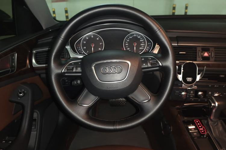 Used Audi A6L 2015 TFSI Millionth Anniversary Intelligent Model Steering Wheel