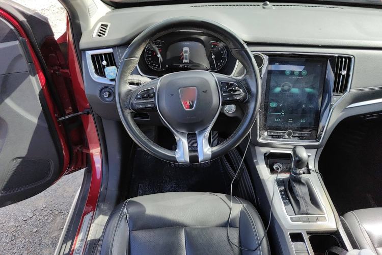 Used Roewe RX5 2016 30T Two-Wheel Drive Automatic Internet Smart Edition
