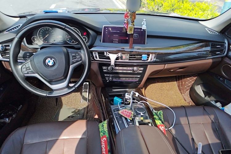 Used BMW X5 2018 xDrive35i Elegant Edition Interior 2