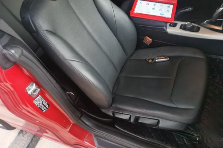 Used BMW 2 Series 2015 218i Convertible Coupe Right Front Seat