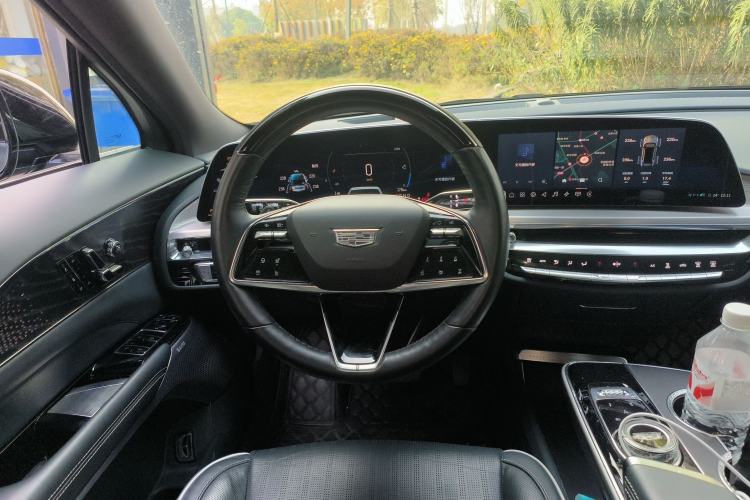 Used Cadillac LYRIQ 2022 Rear-Drive Long-Range Prestige Edition
