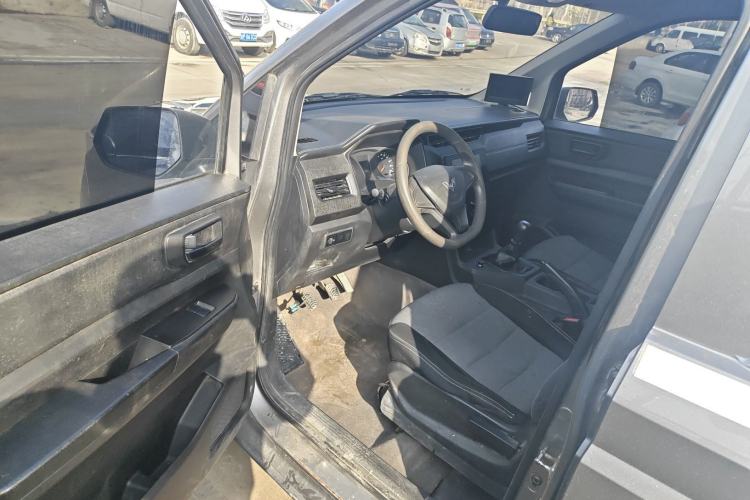 Used Wuling Hongguang PLUS 2019 1.5T Manual Wealthy Version 2 Seats
