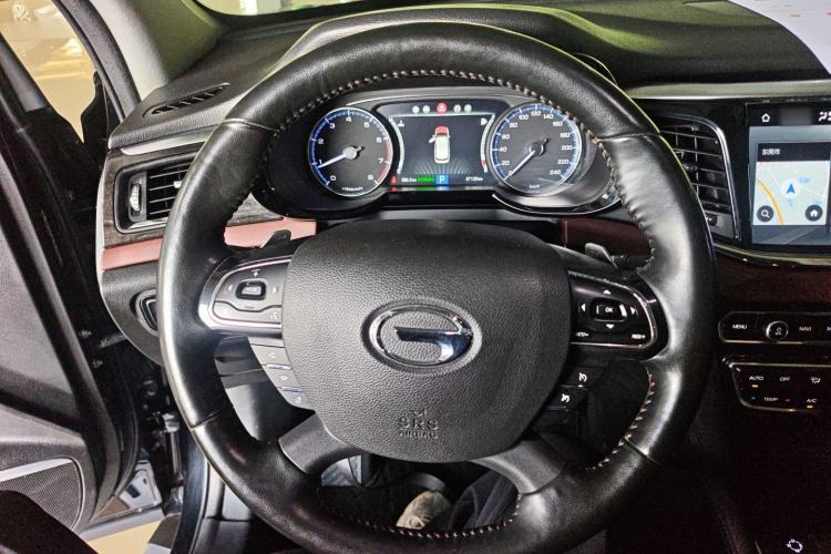 Used GAC Trumpchi GS8 2017 320T Two-Wheel Drive Luxury Smart Connectivity Version (7 Seats)