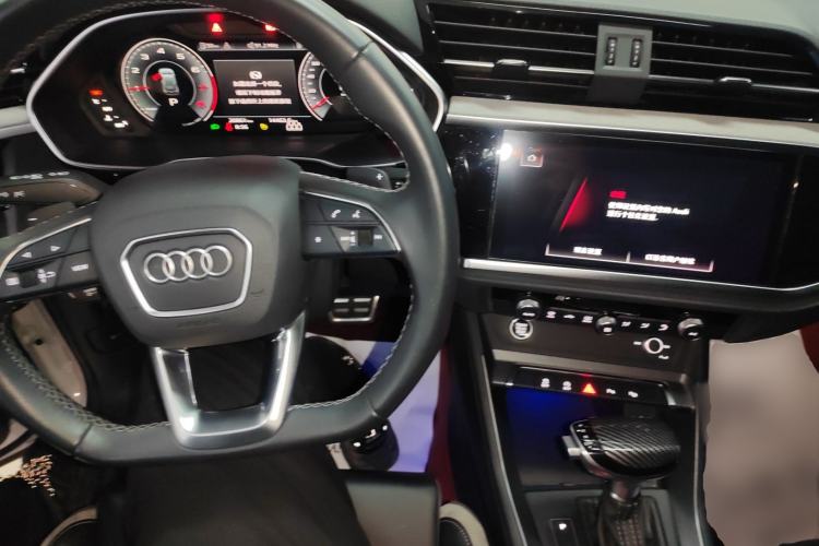 Used Audi Q3 2024 35 TFSI Fashion Dynamic Edition
