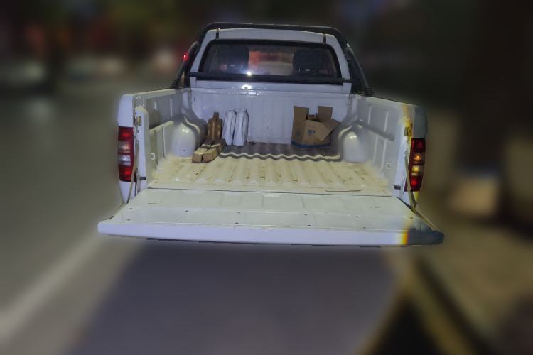 Used CHANGAN KAICHENG Shenqi F30 2018 1.5L Comfort Trim Short Wheelbase DAM15L Trunk