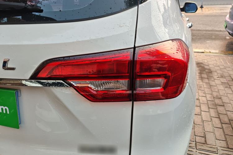 Used Haval M6 2017 1.5T Manual Two-Wheel Drive Elite Model
