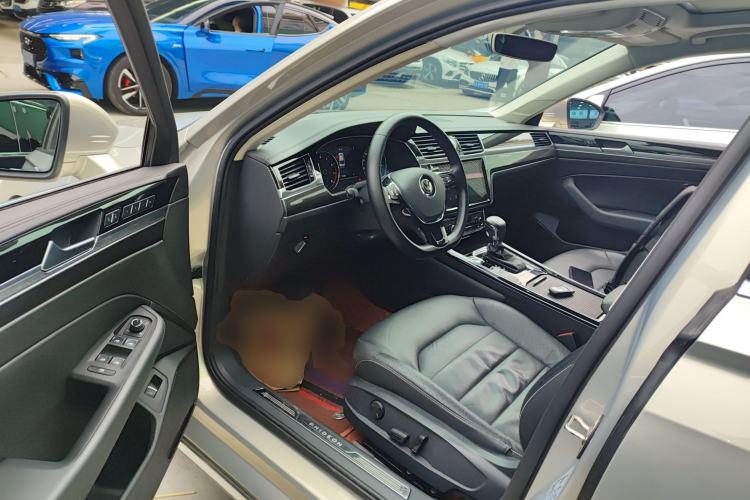 Used Volkswagen Phideon 2019 380TSI Two-Wheel Drive Business Edition China V Standard
