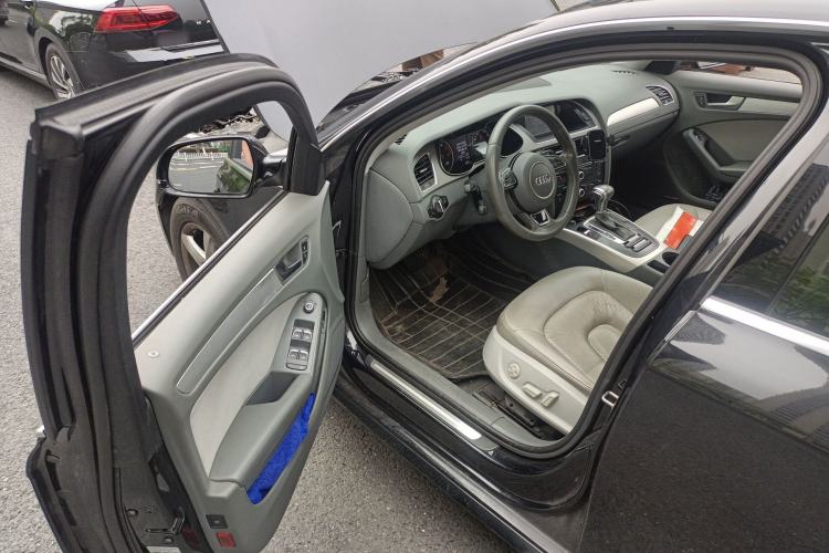 Used Audi A4L 2013 35 TFSI Automatic Standard Model Driver Seat