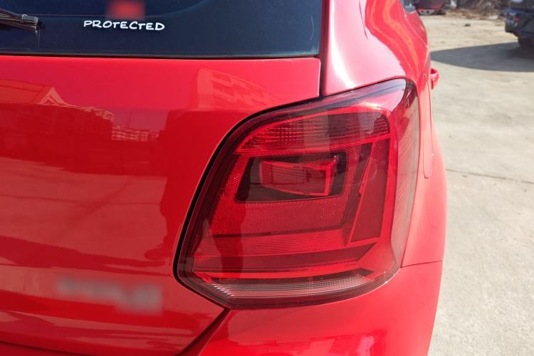 Used Volkswagen Polo 2016 1.6L Automatic Comfort Model
