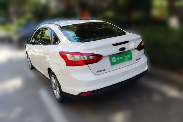 Used Ford Focus 2012 Sedan 1.6L Automatic Fashion Edition