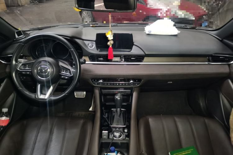 Used Mazda Atenza 2020 2.5L Skytop Deluxe Edition Center Console