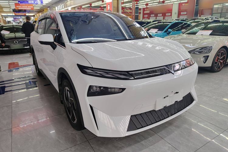 Used Venucia VX6 2023 520 Air