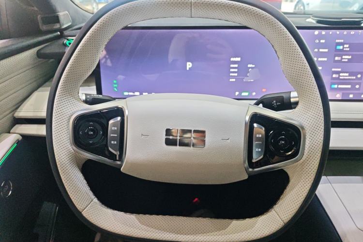 Used Geely Galaxy E8 2024 665 km Range Rear-Drive Starship Long-Range Version Steering Wheel