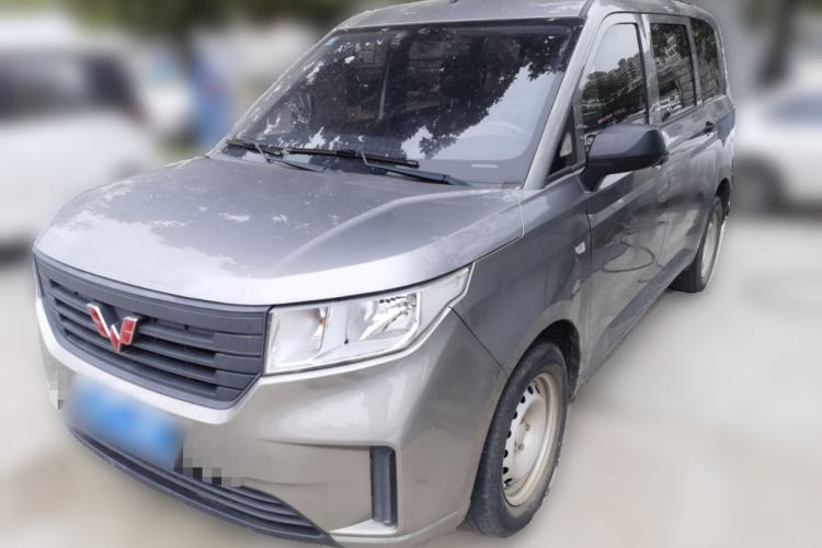 Used Wuling Hongguang PLUS 2019 1.5T Manual Standard Edition 5 Seats