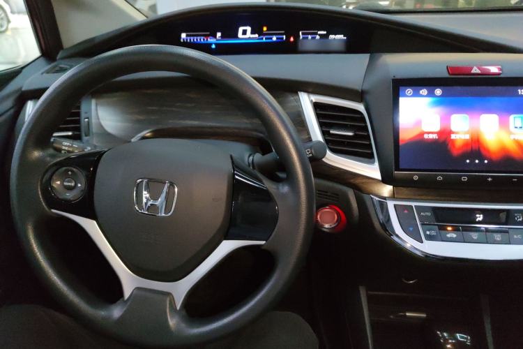 Used Honda Jade 2017 1.8L automatic Comfort version 5 seats