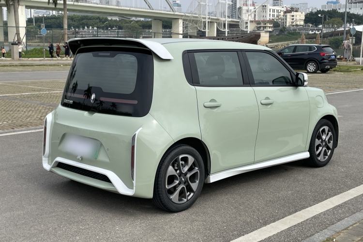 Used ORA White Cat 2022 Xiaoyue Mao Edition 360 km Luxury Model Lithium NMC