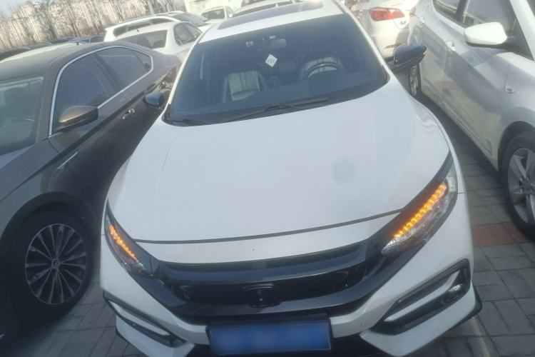 Used Honda Civic 2021 HATCHBACK 220TURBO CVT Trendy Cool Edition
