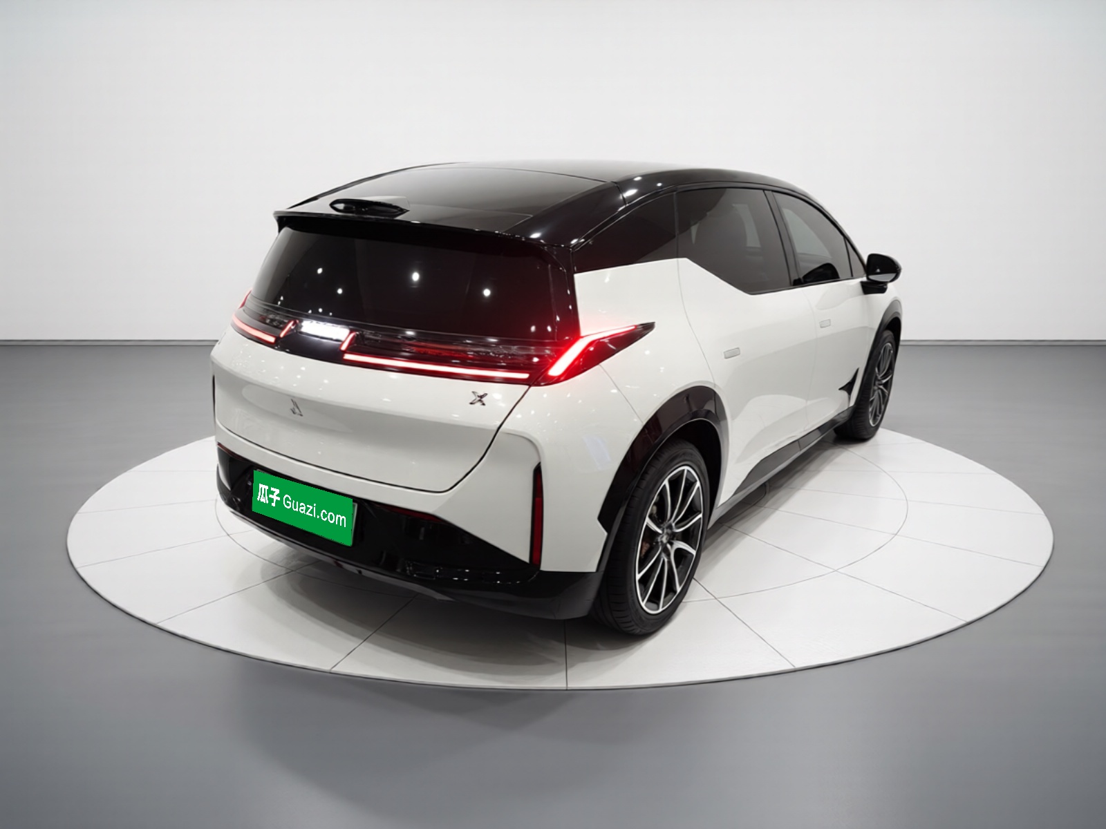 Zeekr X 2023 Four-Wheel Drive YOU Edition 4 Seats — снимка 6