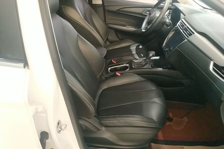 Used Roewe i5 2020 1.5L Automatic 4G Connect Luxury Flagship Edition