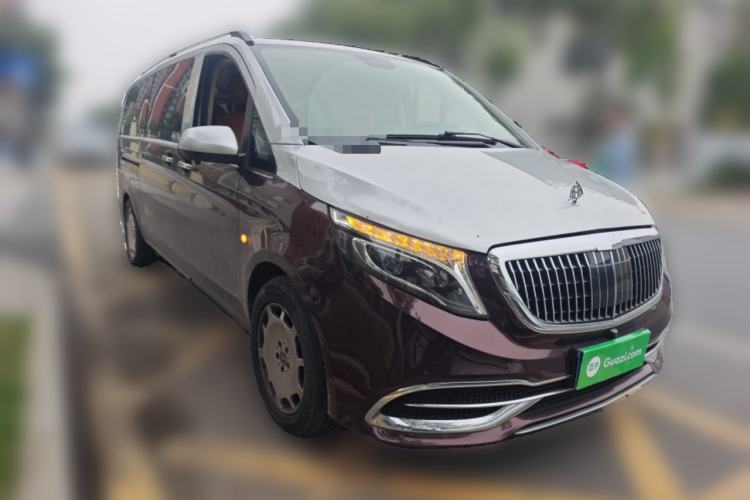 Used Mercedes-Benz Vito 2021 2.0T Elite Version 7 Seats Front Right 45 Deg