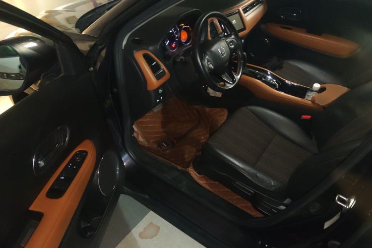 Used Honda Vezel 2015 1.8L CVT 2WD Luxury Model
