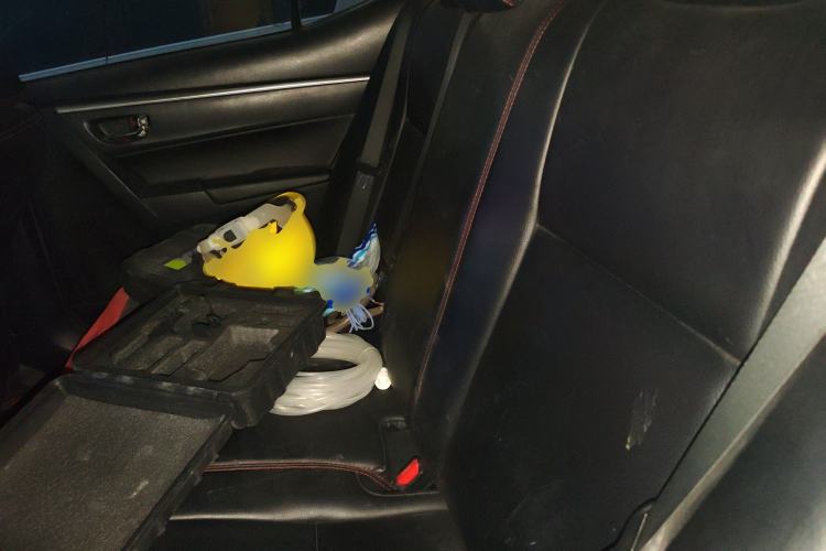 Used Toyota Levin 2017 Revised Dual-Engine 1.8H GS E-CVT Elite Sunroof Version China V Standard Left Rear Seat