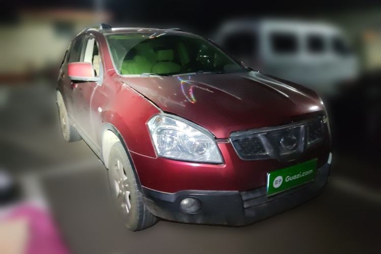 Used Nissan Qashqai 2011 2.0 XL Fire CVT 2WD Front Right 45 Deg