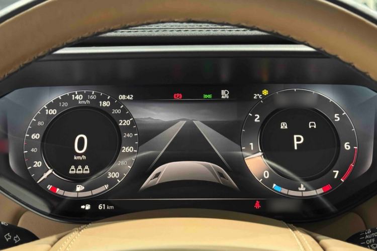 Used Land Rover Range Sport 2024 400PS Dynamic SE Interior 4