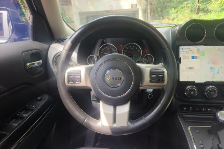Used Jeep Patriot 2011 2.4 Luxury Edition Steering Wheel