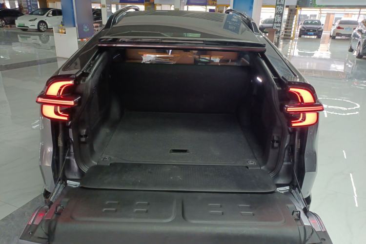 Used CHANGAN NEVO E07 2026 Model Pure Electric Four-Wheel Drive 90kWh Dacheng Edition Trunk