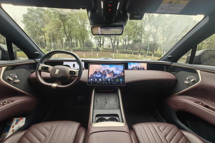 Used Avatr 11 2023 Long-Range Single-Motor Version 5 Seats
