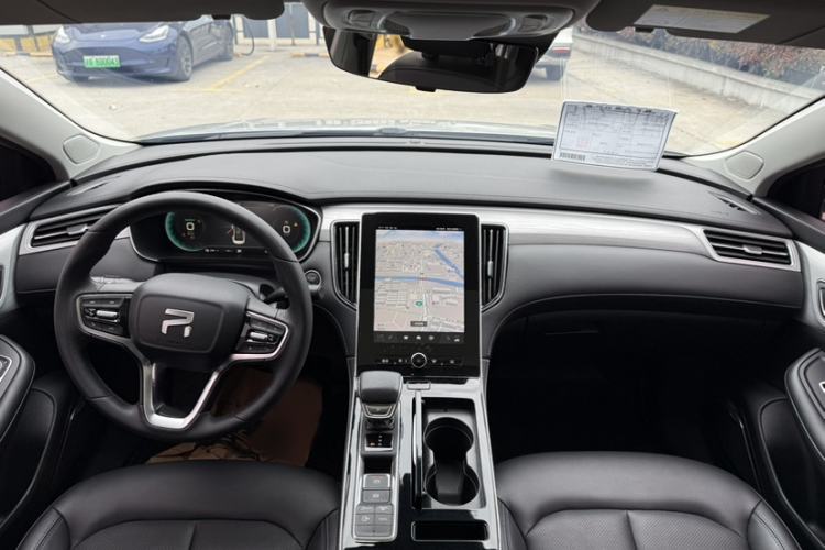 Used Rising ER6 2020 620 km Smart Edition
