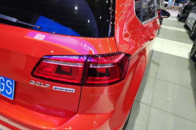 Used Volkswagen Golf 2015 1.4TSI Sportsvan