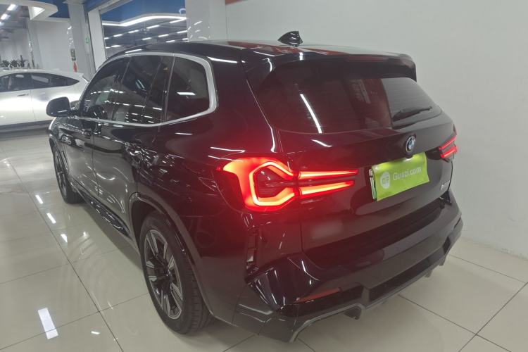 Used BMW iX3 2024 Leading Model
