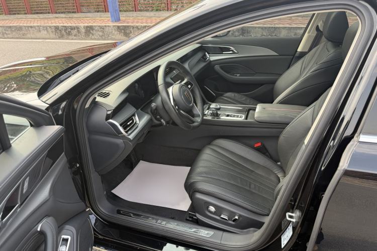 Used Hongqi H5 2023 2.0T Automatic Smart Connect Flagship Edition Interior 2