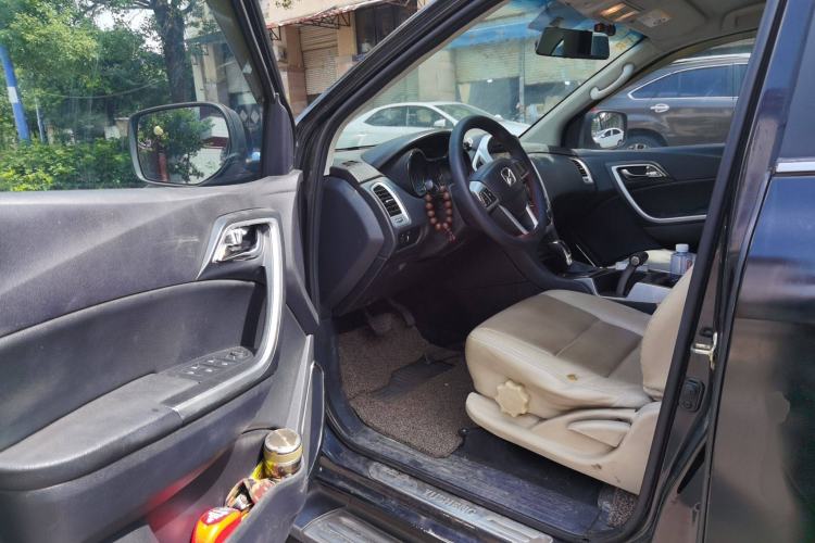 Used JMC Yusheng S350 2013 2.4T Automatic 2WD Diesel Luxury Edition 5 Seats
