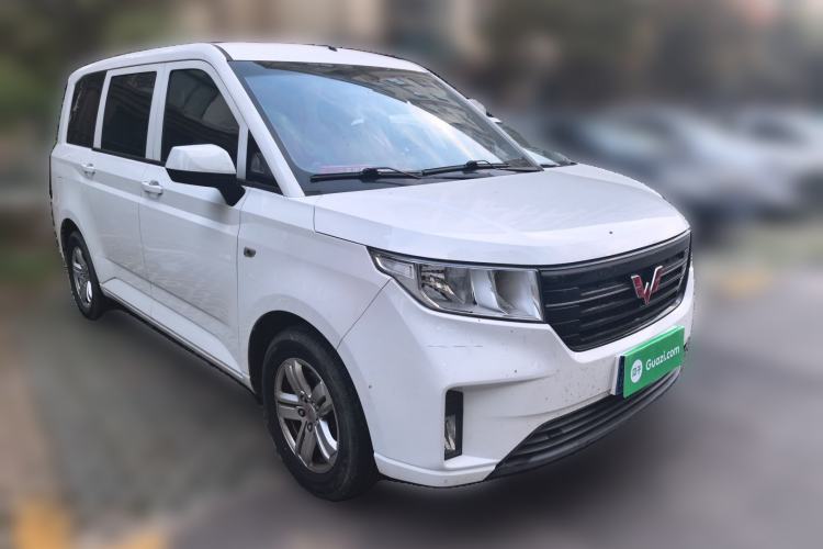 Used Wuling Hongguang PLUS 2020 1.5L Manual Comfort 7-Seater Exterior 2