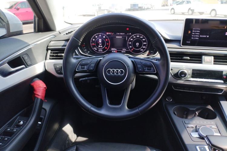 Used Audi A4L 2018 30th Anniversary Edition 40 TFSI Fashion Model