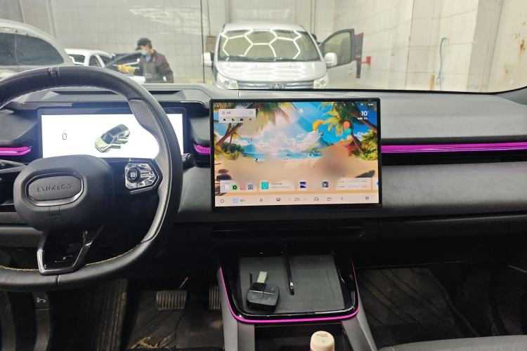 Used Lynk & Co 08 EM-P 2023 120km Long-Range Halo
