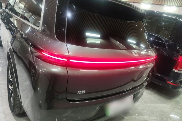 Used Li Auto L8 2023 Air model
