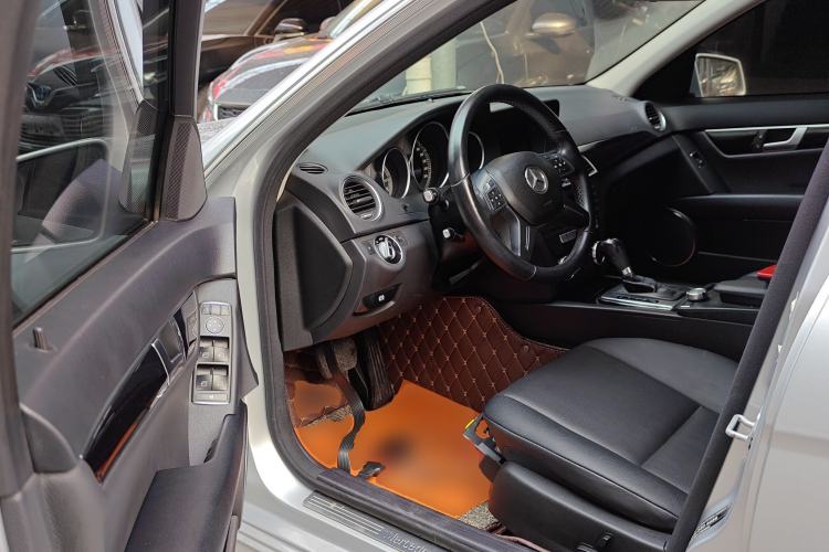 Used Mercedes-Benz C-Class 2013 C 180 Classic Grand Edition
