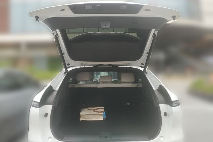 Used XPeng G6 2023 580 Long-Range Pro Trunk