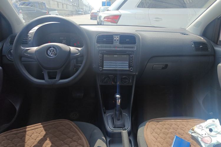 Used Volkswagen Polo 2016 1.4L Automatic Trendy Model Center Console