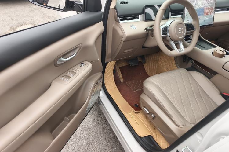 Used Landian E5 PLUS 2026 Model 230km Ultra-Long-Range Version Ultra 7-seater